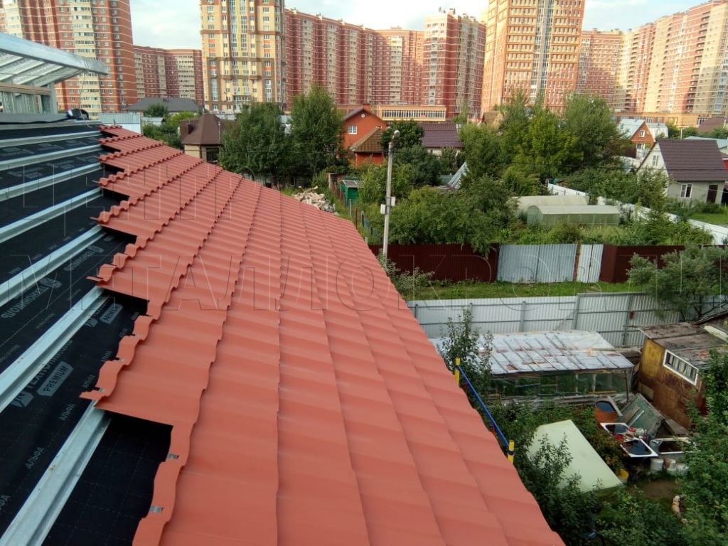 Металлочерепица Геркулес 8004 терракотовый Стальной Бархат от Центра Металокровли в Каменске-Уральском